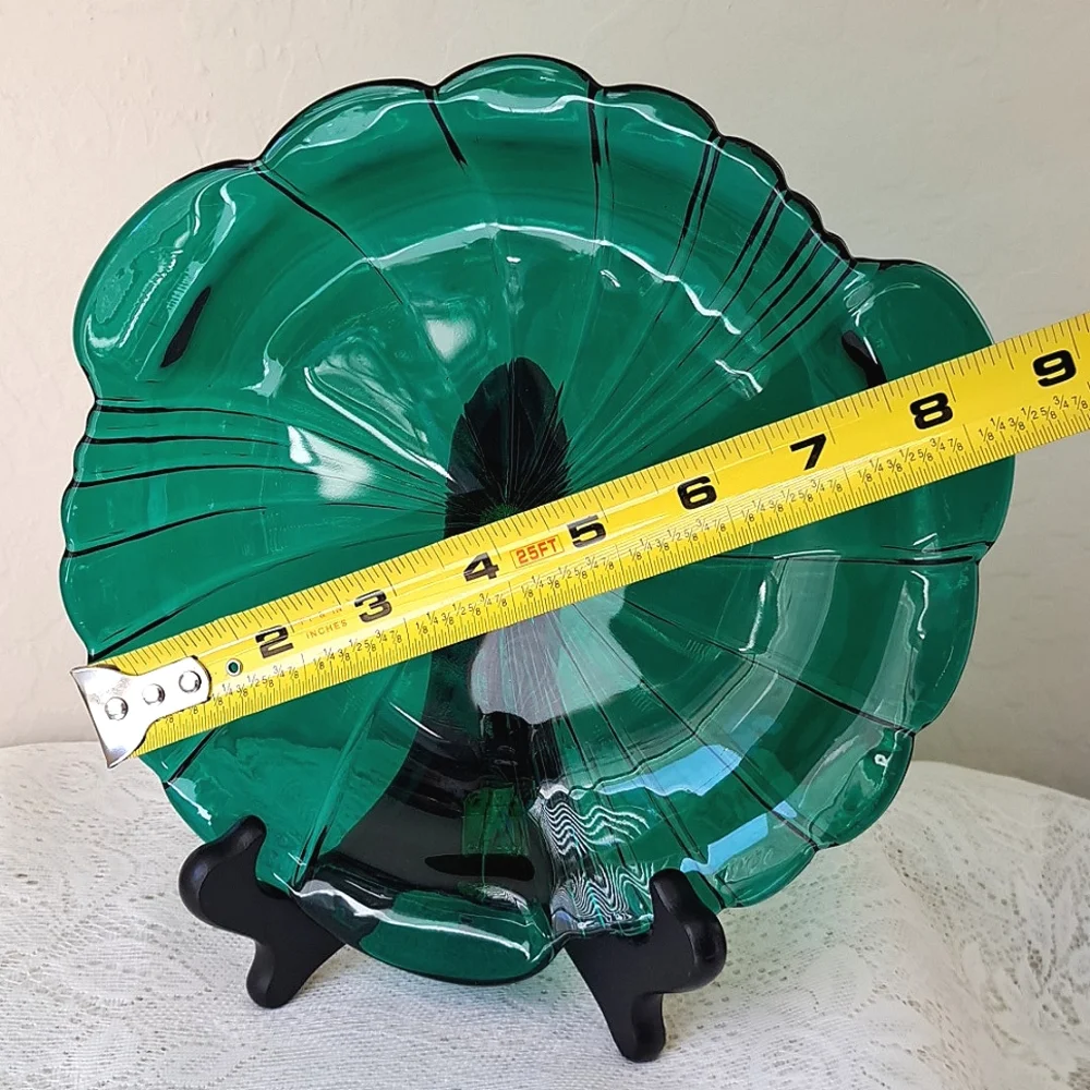 Early 20th Century Art Deco Emerald Green Glass Salad Dessert Plate Vintage